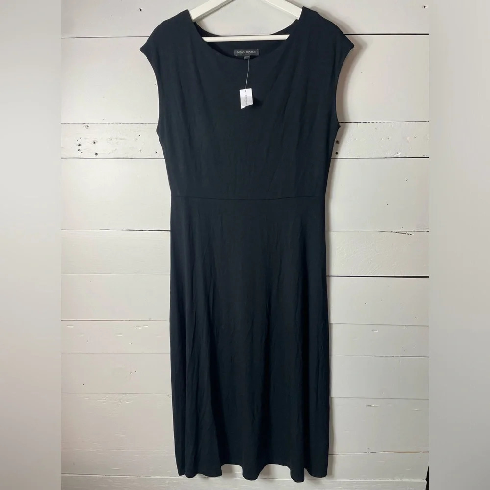 Banana Republic Black Sleeveless Knit Dress Size Medium